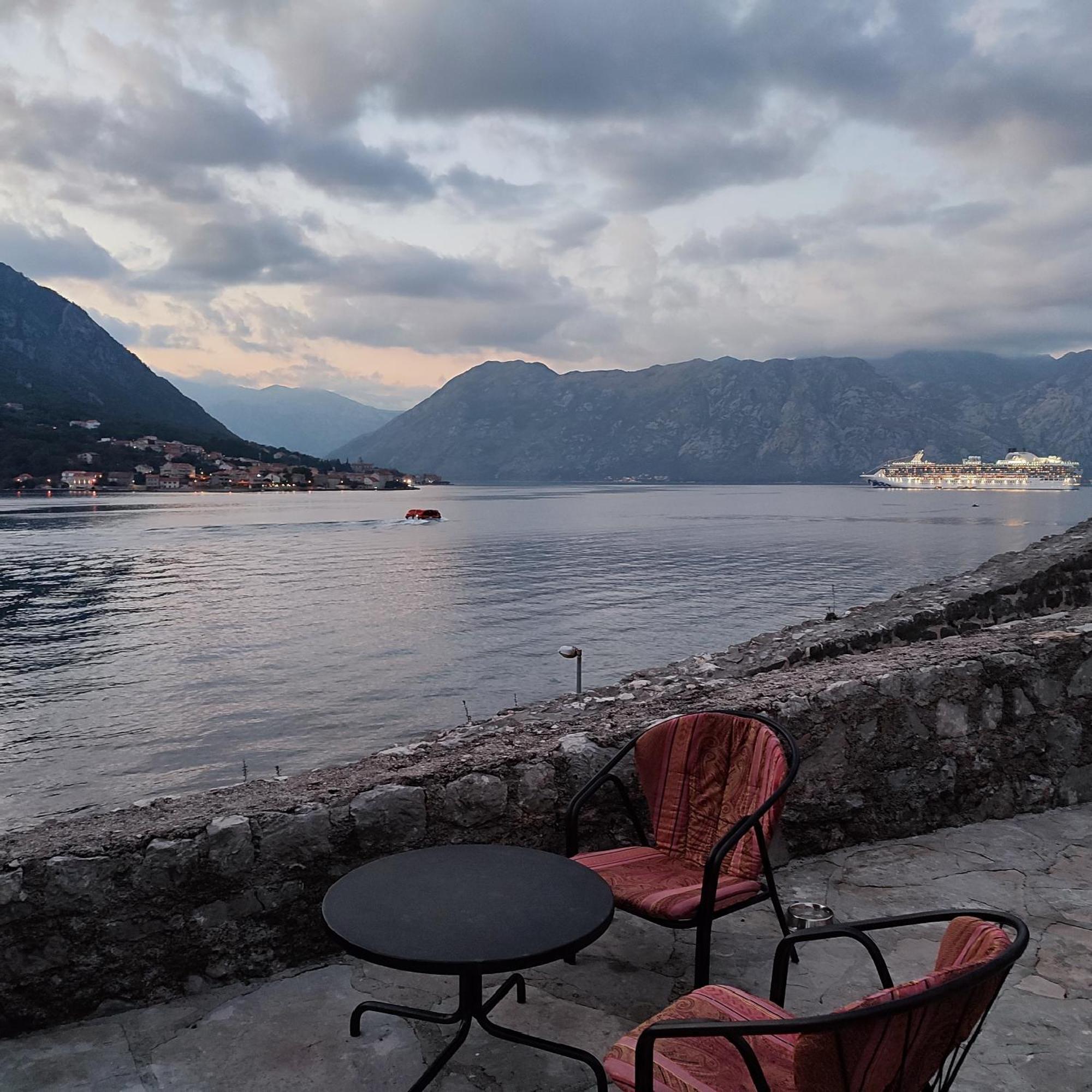 Villa Kamena Kotor Exterior foto