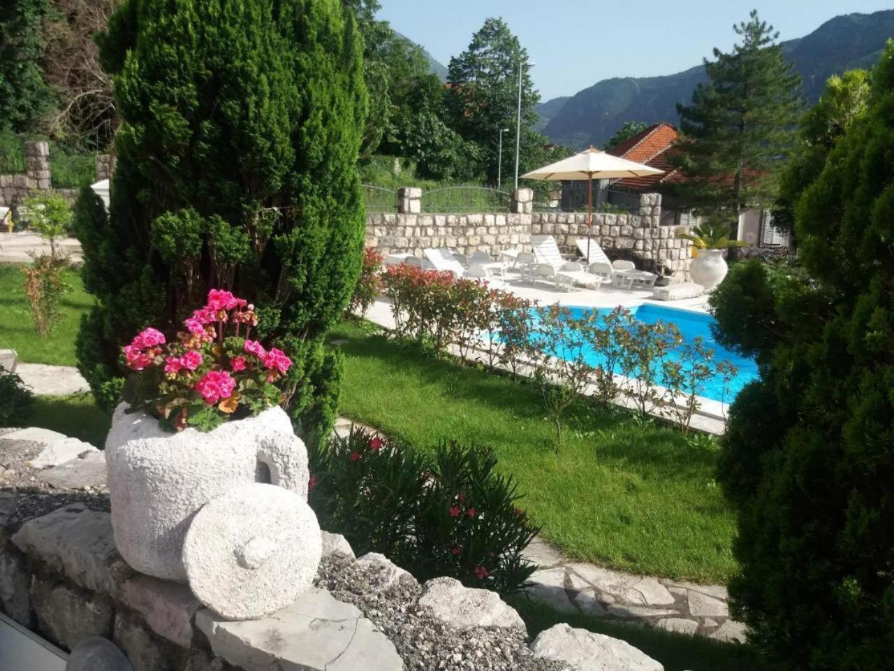 Villa Kamena Kotor Exterior foto